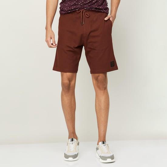 denimize men textured elasticated slim fit casual shorts