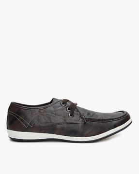 derby textured shoes