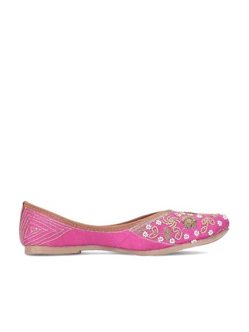 desi colour women's fuschia pink ethnic juttis