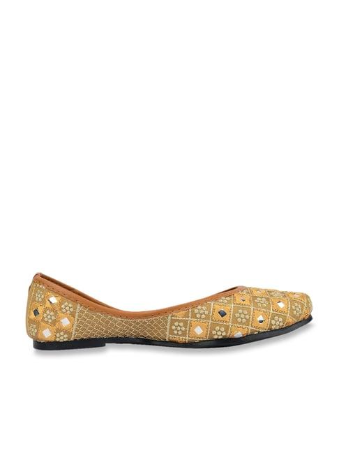 desi colour women's mustard ethnic juttis