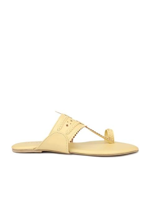 design crew women's yellow toe ring sandals