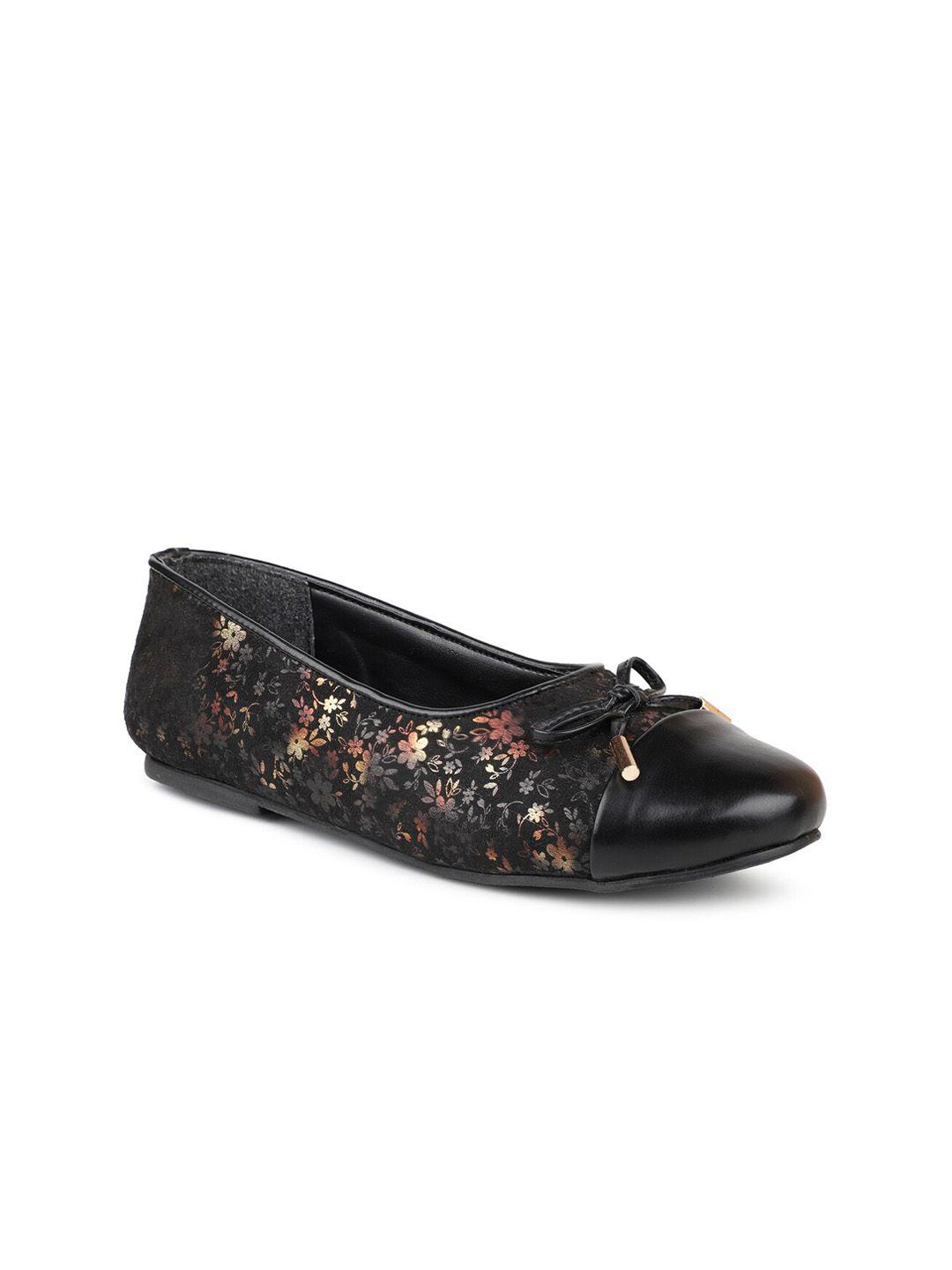 design crew women black printed ballerinas flats