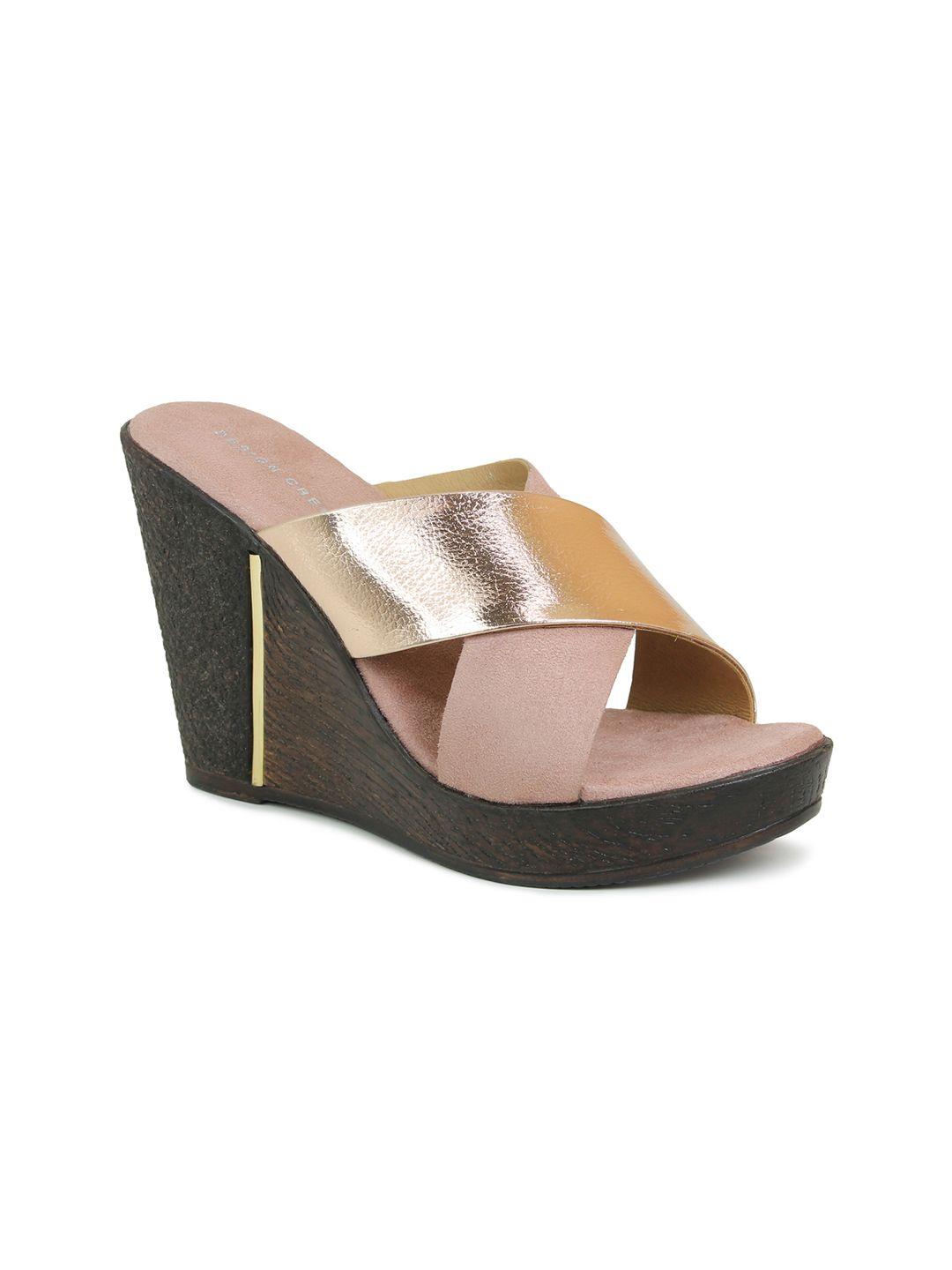 design crew wwomen rose gold & peach-coloured wedge sandals