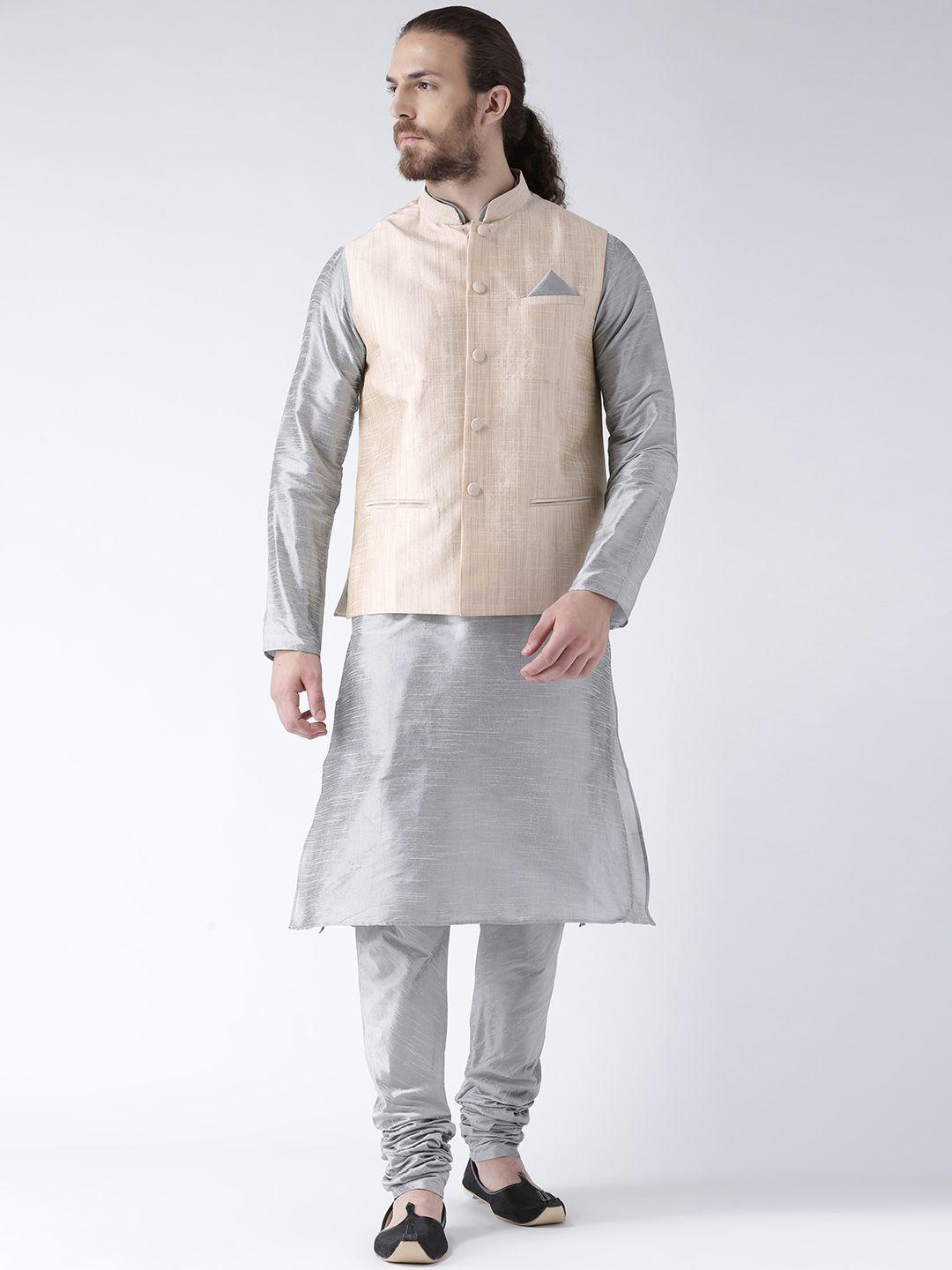 deyann men cream & silver-toned solid kurta with pyjamas & nehru jacket