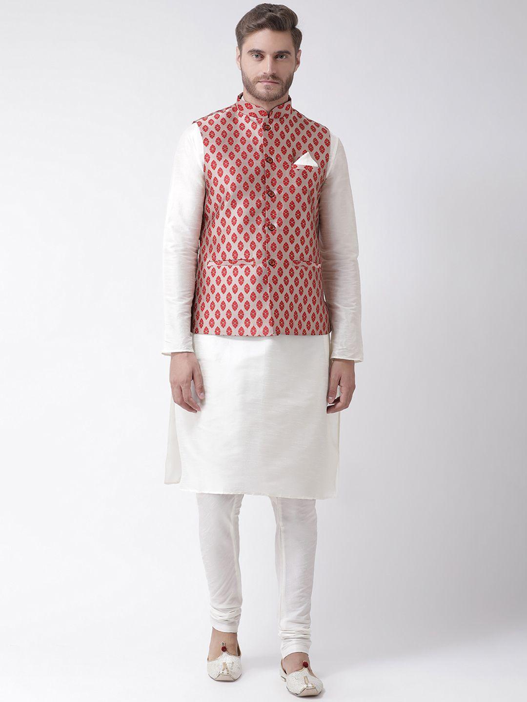 deyann men off-white & maroon self design kurta with churidar