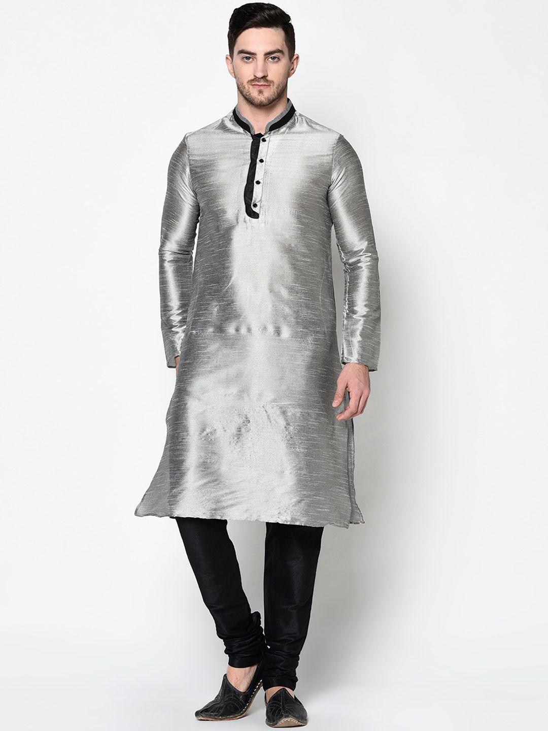 deyann men silver-toned & black solid kurta with pyjamas