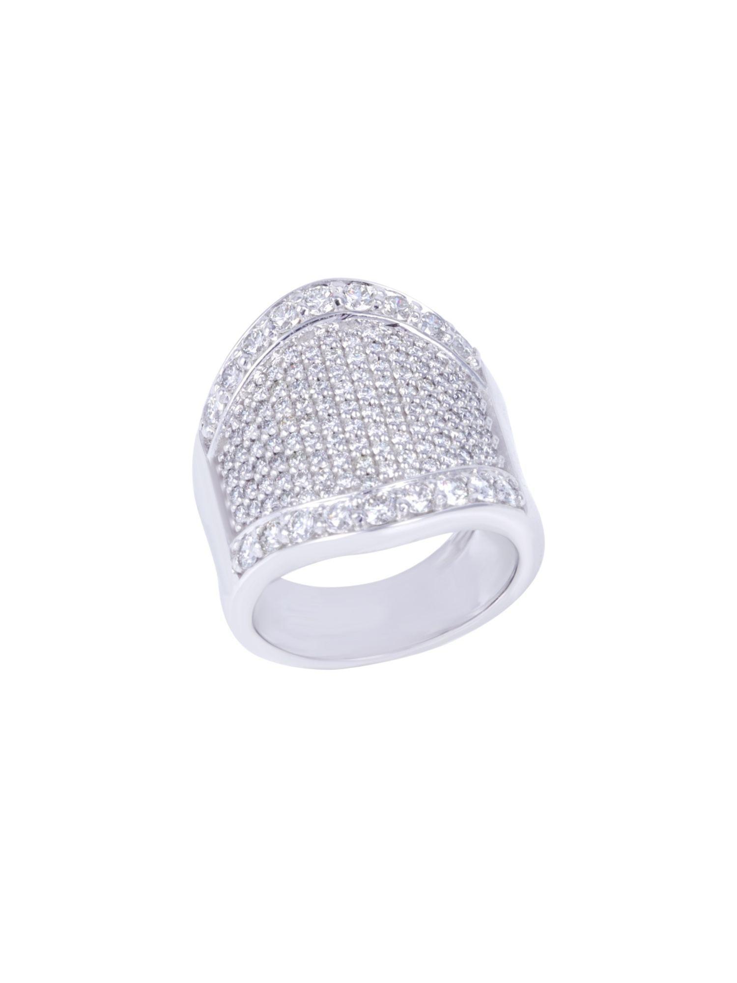 diamond ring in 18kt white gold