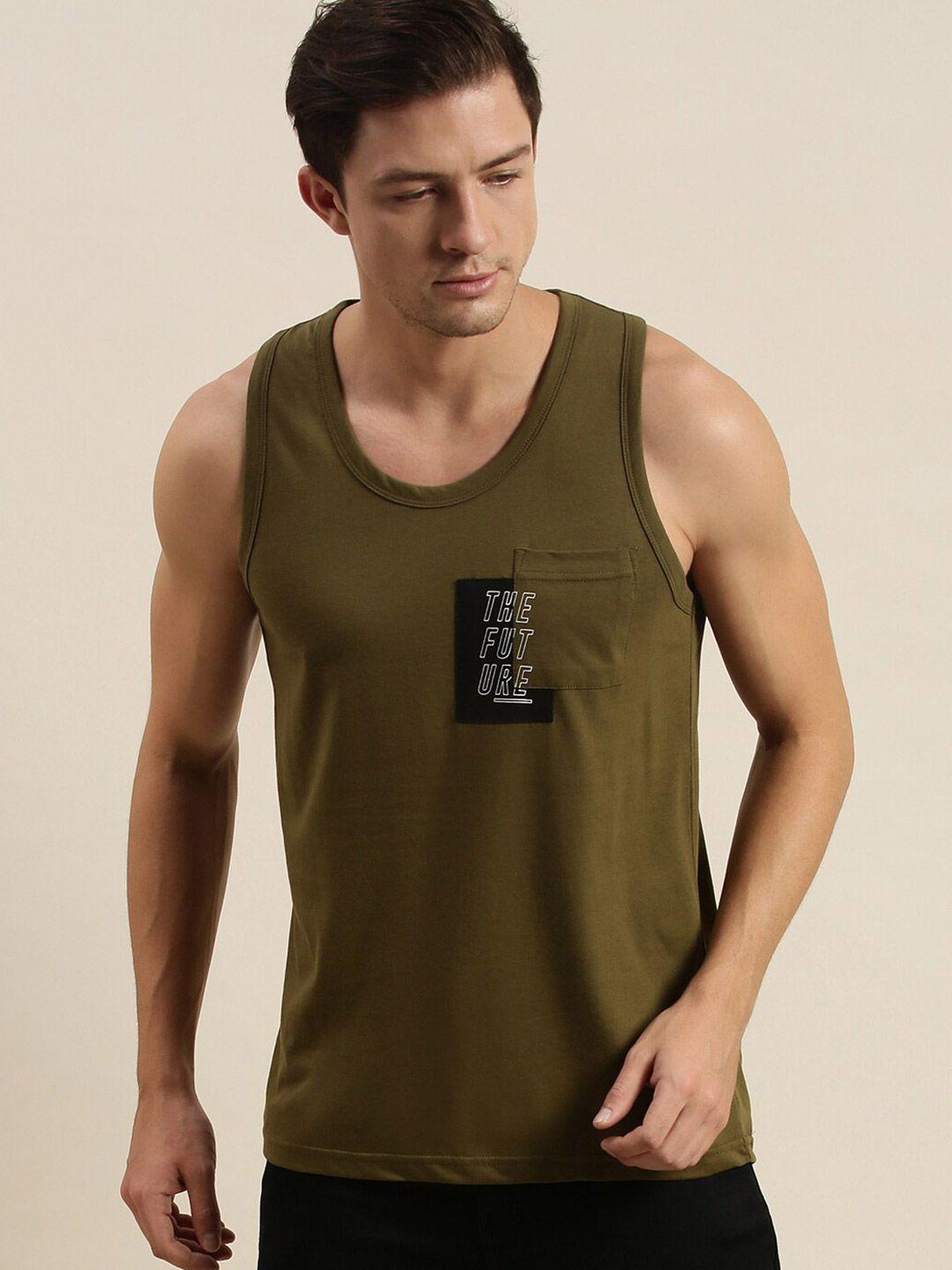 difference of opinion men olive green & black printed round neck t-shirt
