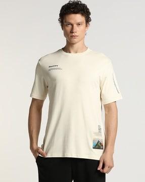 discovery relaxed fit graphic crew-neck t-shirt