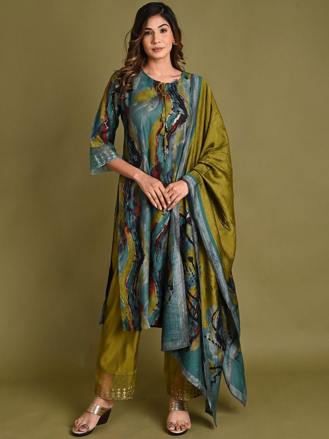 do dhaage women green printed regular sequinned kurti with trousers & with dupatta