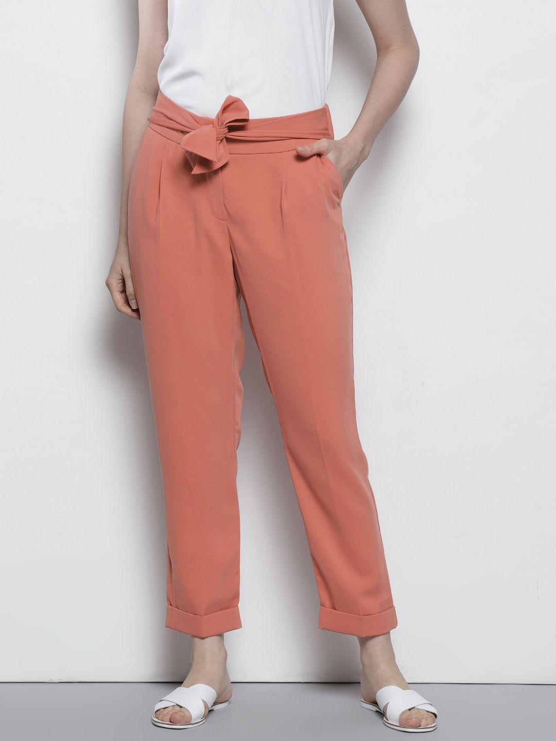 dorothy perkins women peach-coloured tapered fit solid cropped trousers