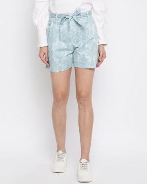 drawstring waist mid-rise shorts