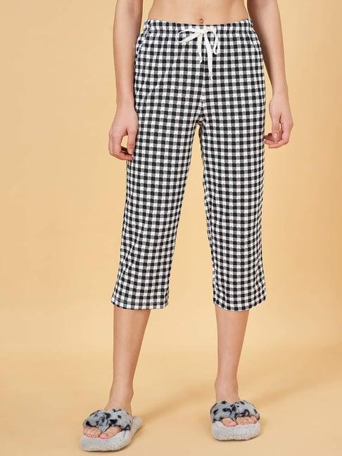 dreamz by pantaloons white cotton chequered capris