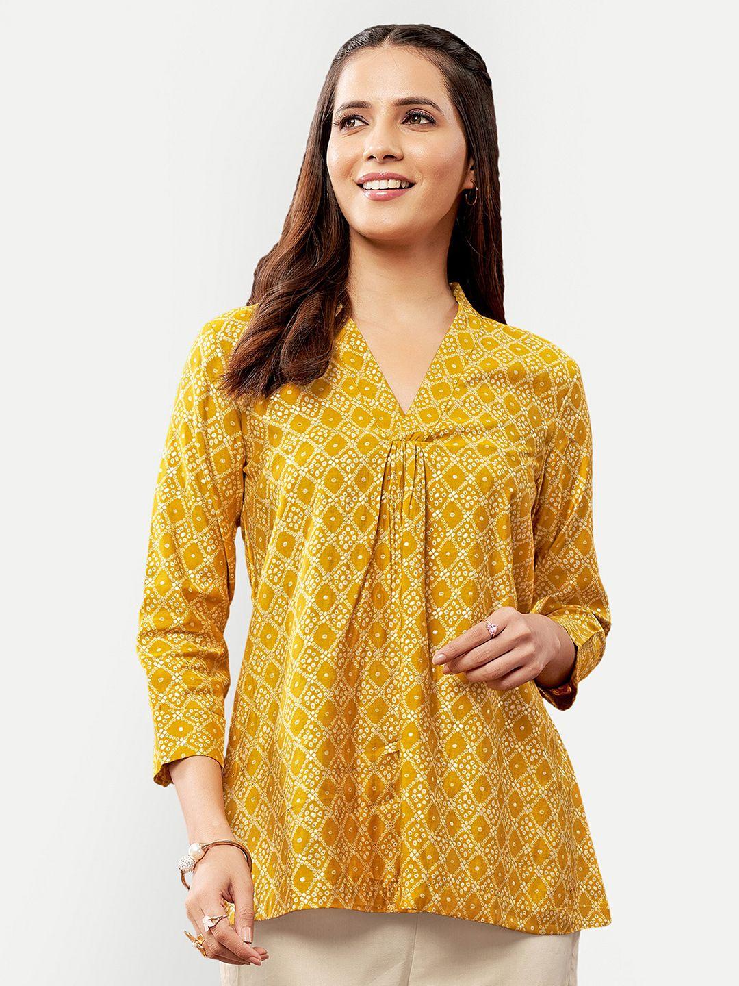 dresoul bandhani ethnic motifs printed v-neck cotton regular top