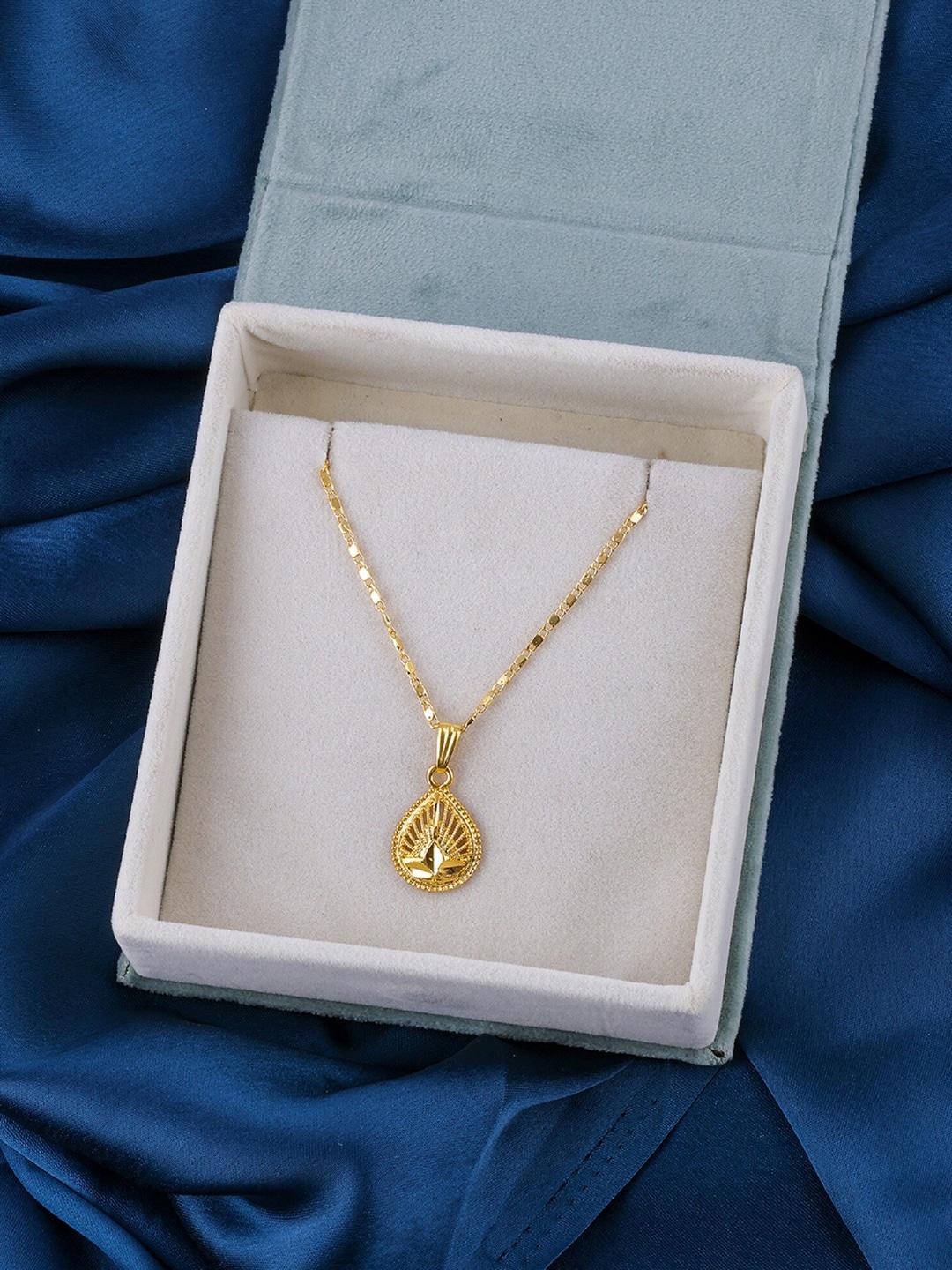 dressberry gold plated leaf shape pendant with chain