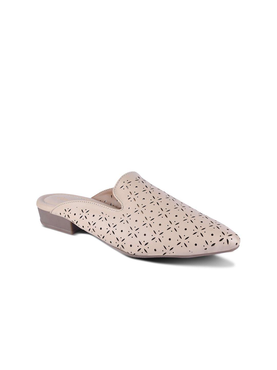 dressberry women cream-coloured textured mules with laser cut flats