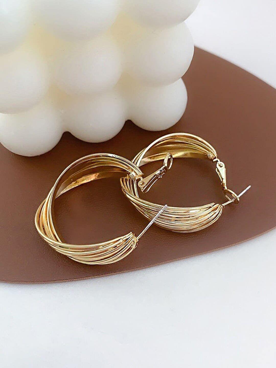 dressberry gold-plated contemporary hoop earrings