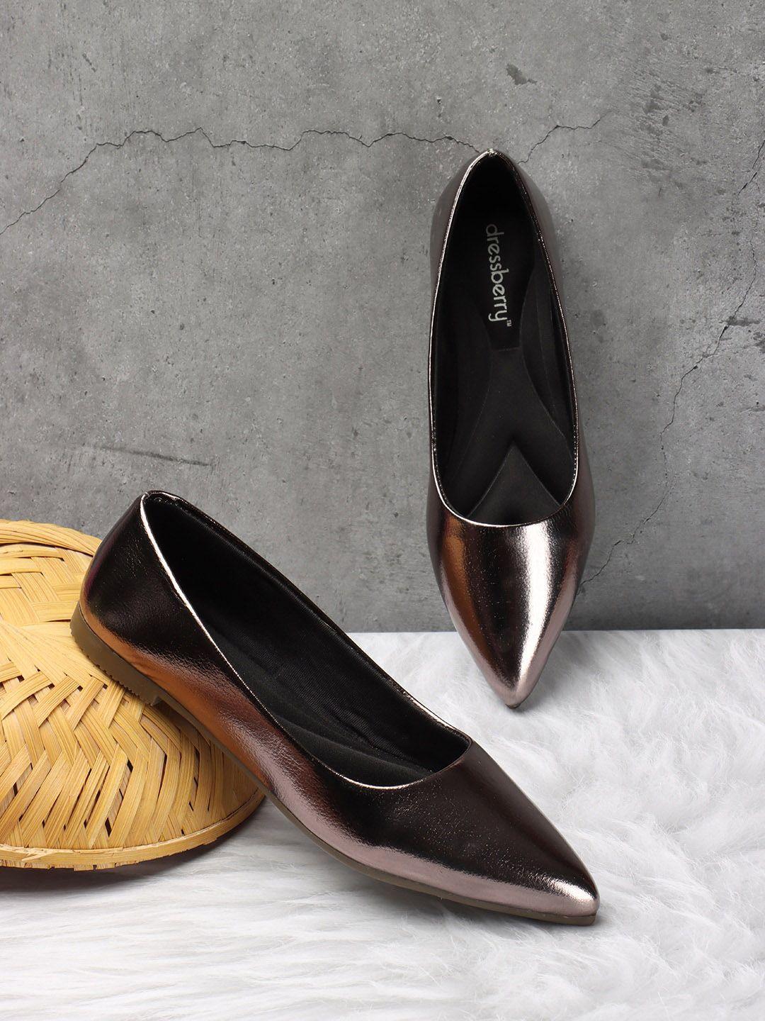 dressberry metallic-toned textured pointed toe ballerinas