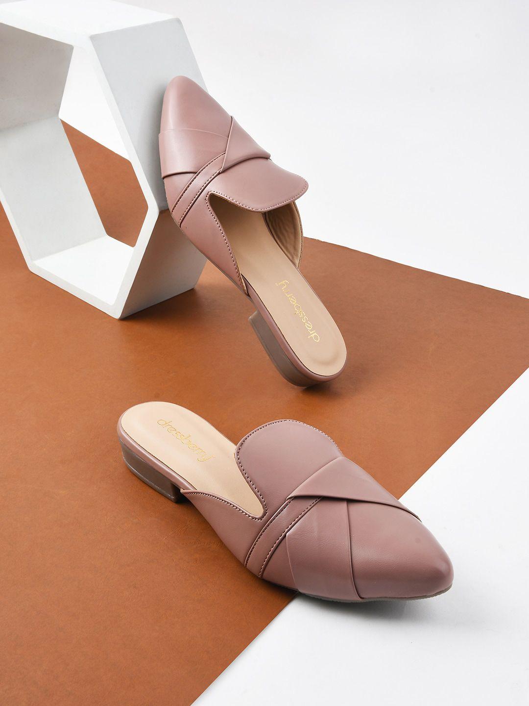 dressberry nude-coloured pointed toe mules