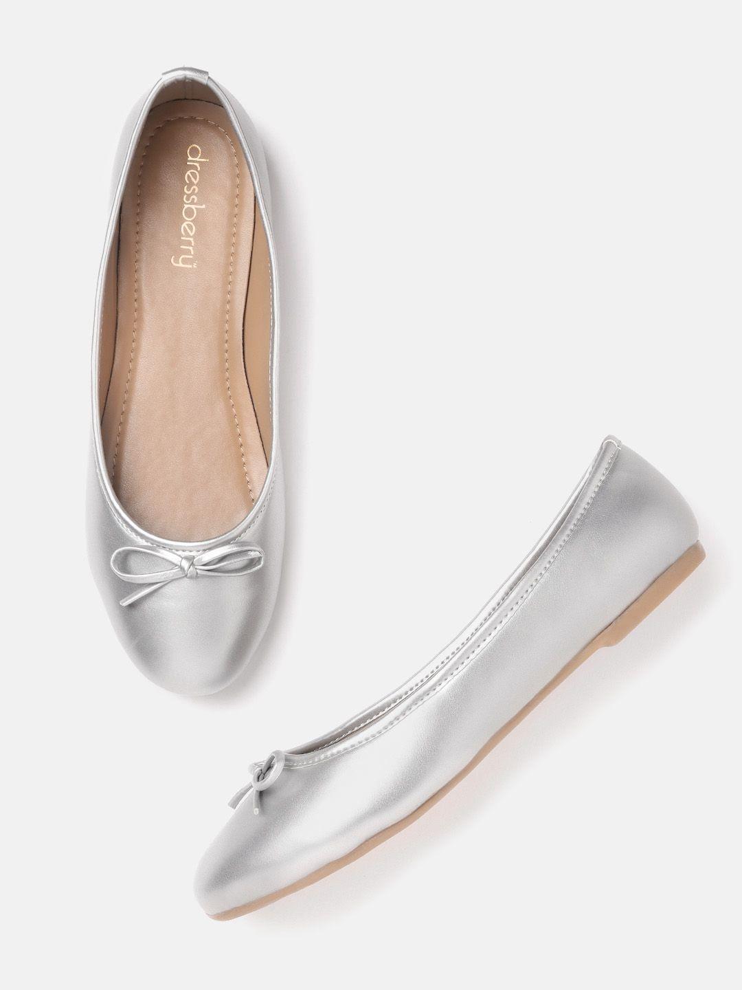 dressberry women silver-toned solid ballerinas with bow detail
