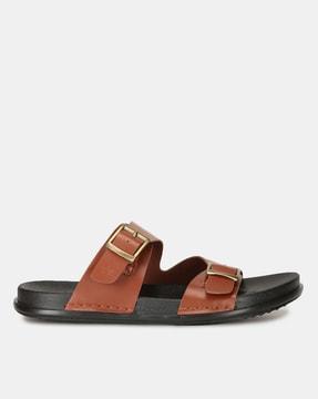 dual strap sandals with buckle fastening