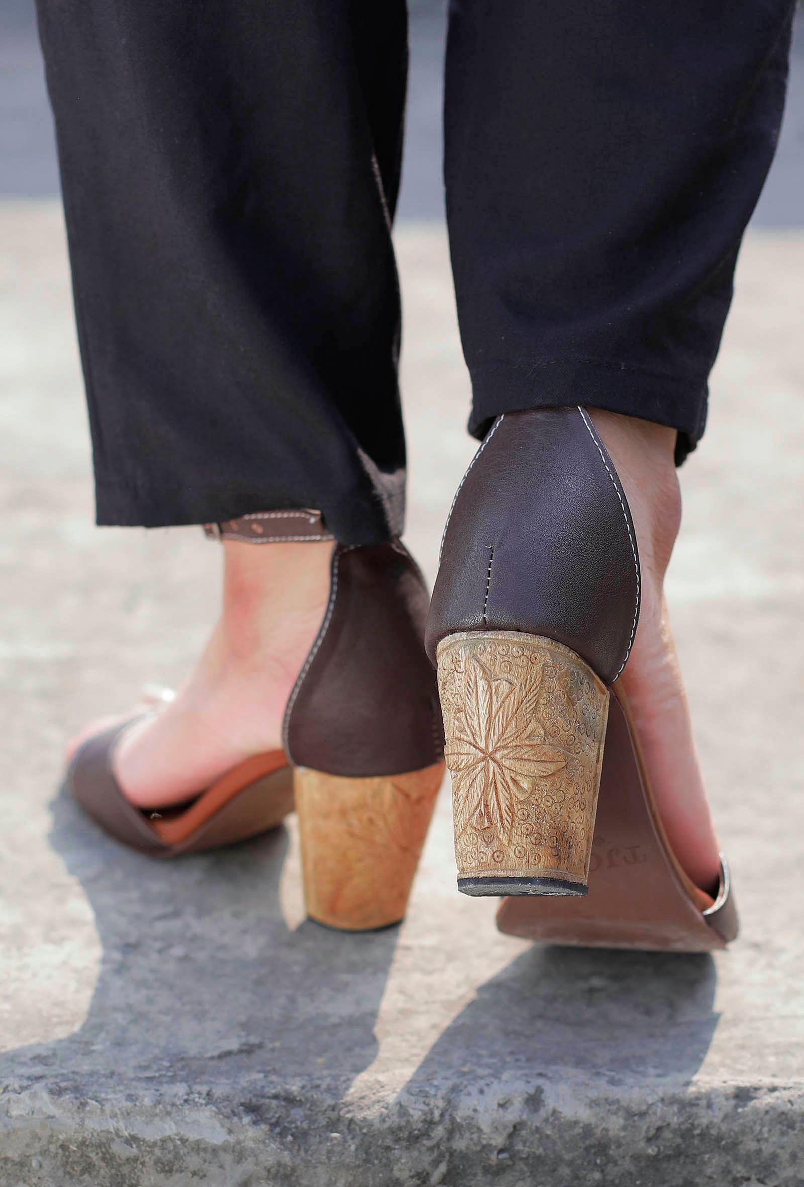 duon-brown-wooden-carved-ankle-strap-heels