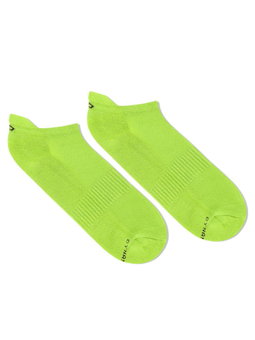 dynamocks men fluorescent green solid bamboo ankle length socks