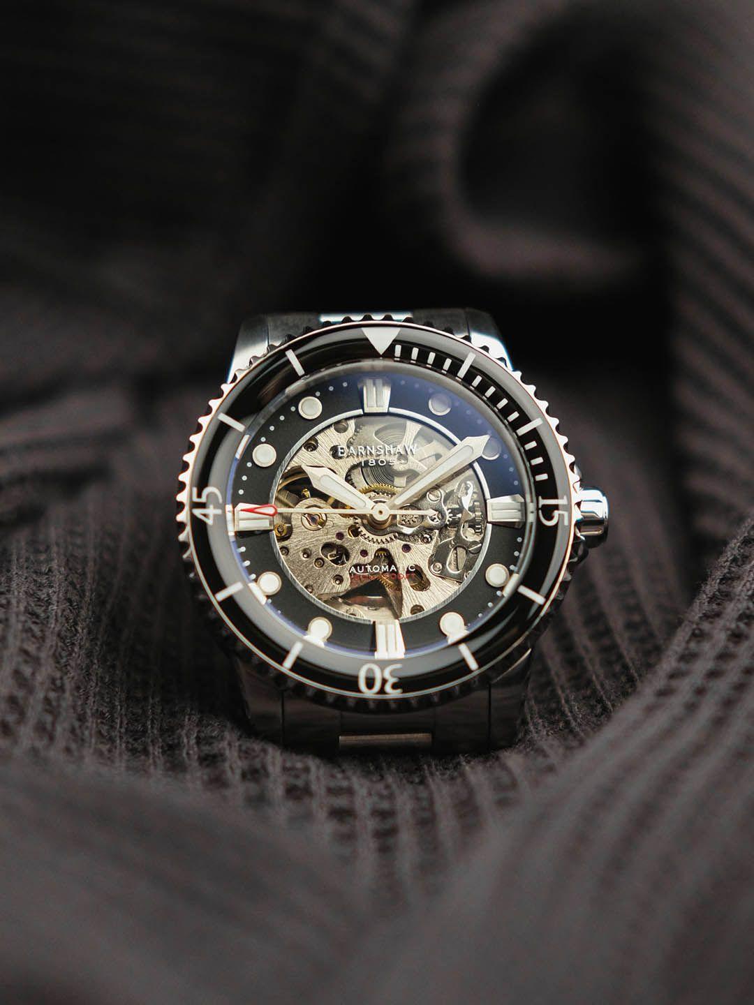 earnshaw men embellished dial & bracelet style straps analogue watch es-8185-11