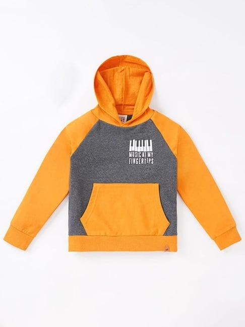 ed-a-mamma kids grey & orange cotton color block full sleeves hoodie
