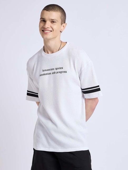 edrio white regular fit textured crew t-shirt