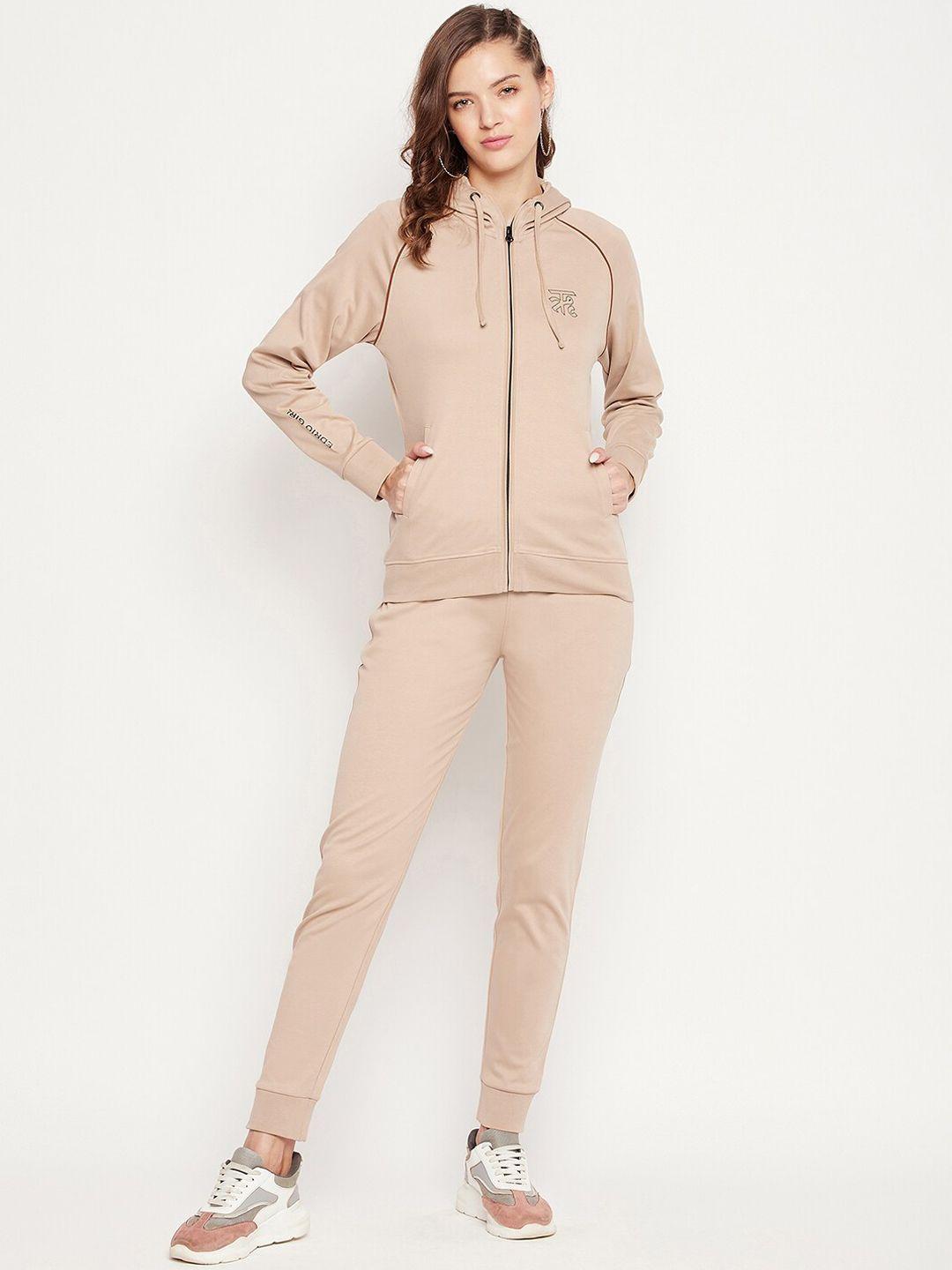 edrio women beige solid slim-fit tracksuits