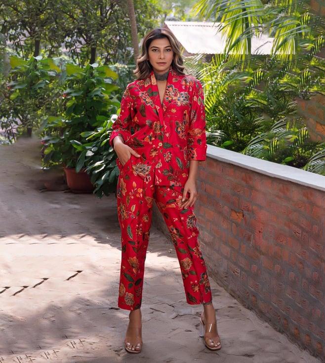 eeshva india red rangaa re kareena printed blazer jacket with pants in silk