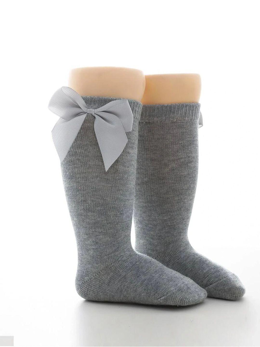 el regalo girls grey patterned calf length socks
