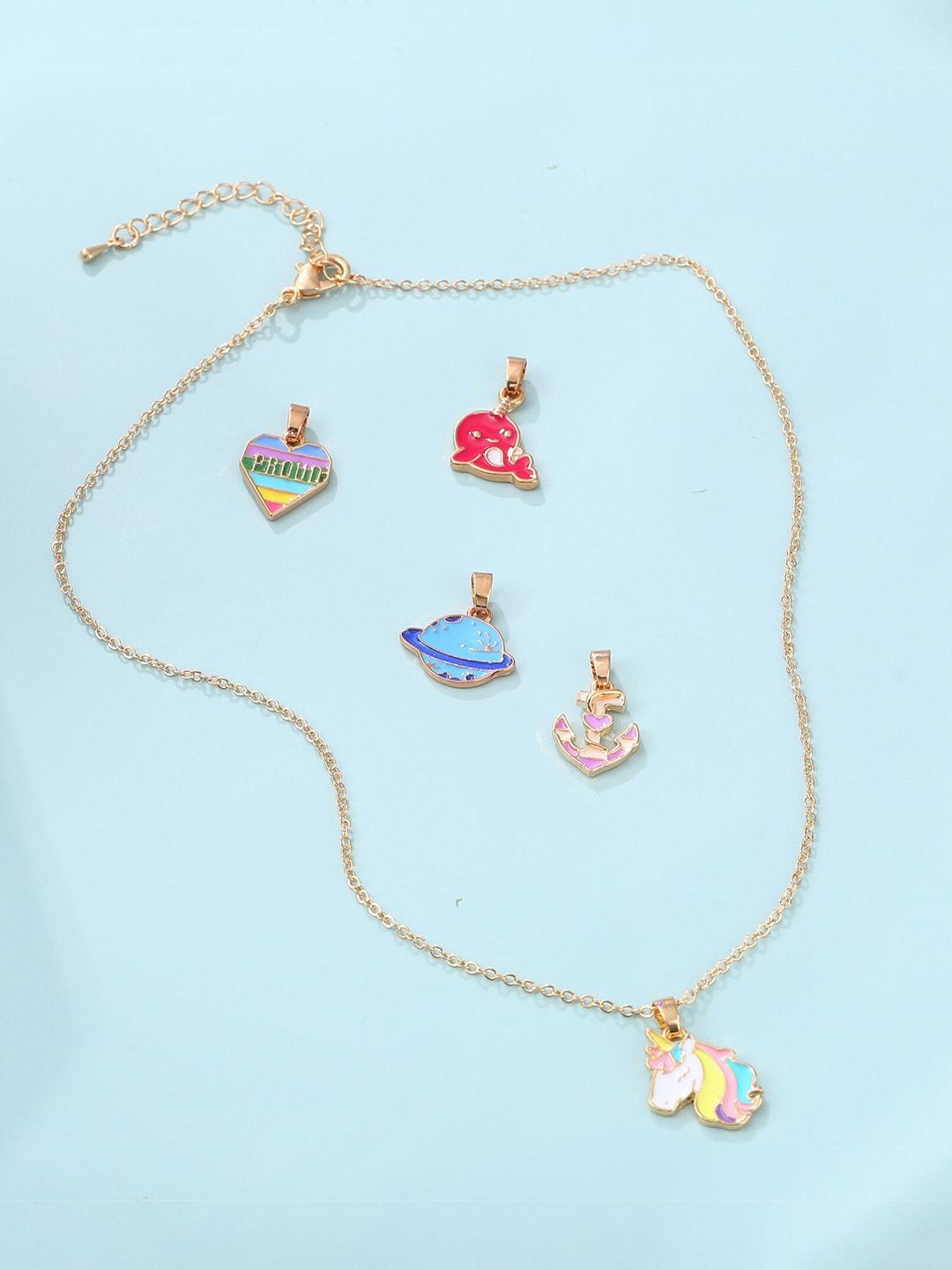 el regalo girls set of 5 pendants with chain