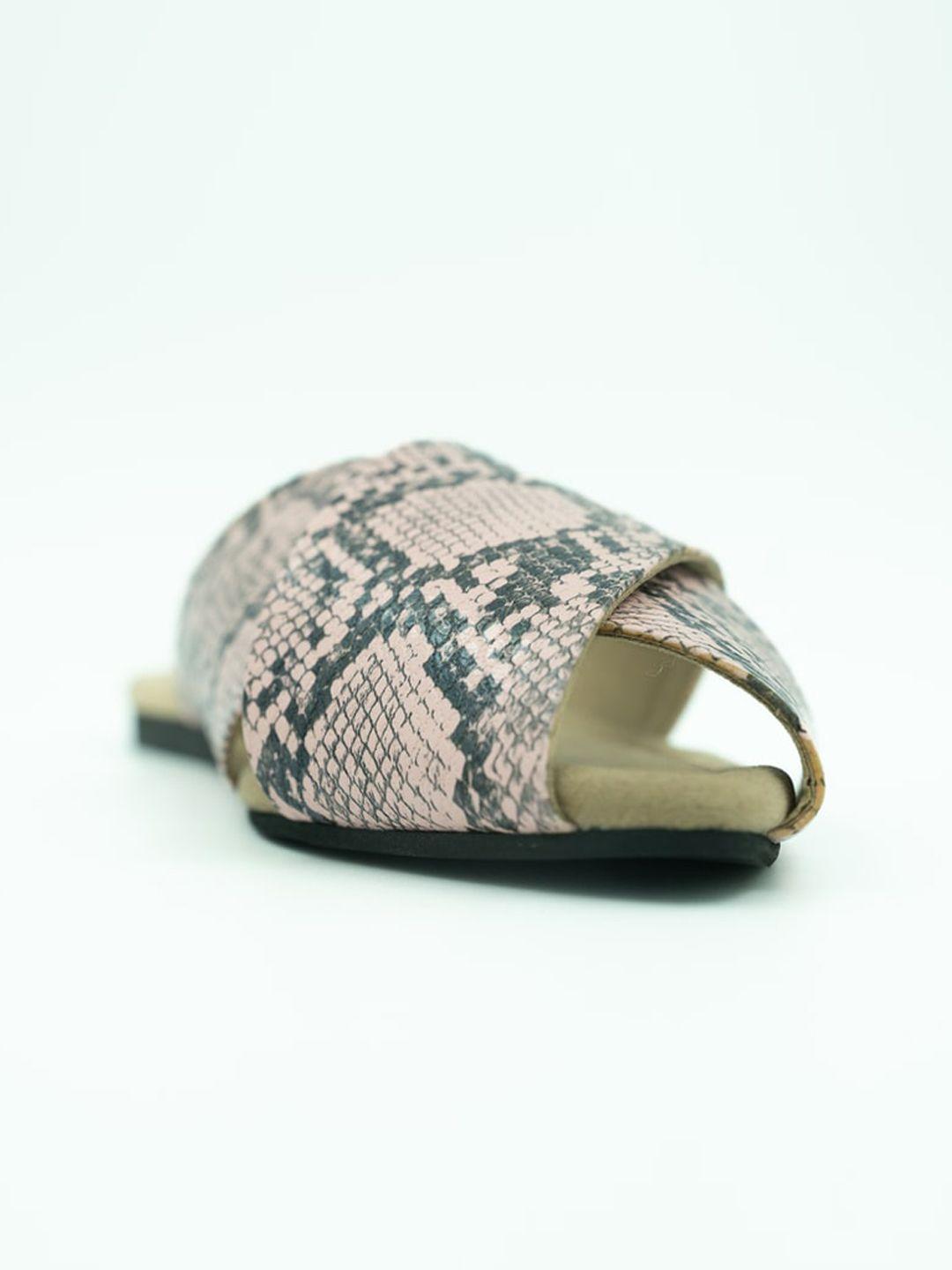 elanberg animal printed peep toe mules