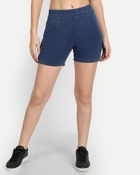 elasticated shorts with back patch-pockets