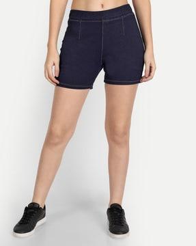 elasticated shorts with back patch-pockets