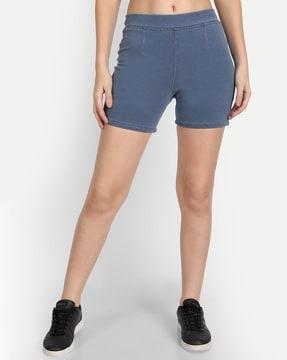 elasticated shorts with back patch-pockets