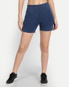 elasticated shorts with back patch-pockets