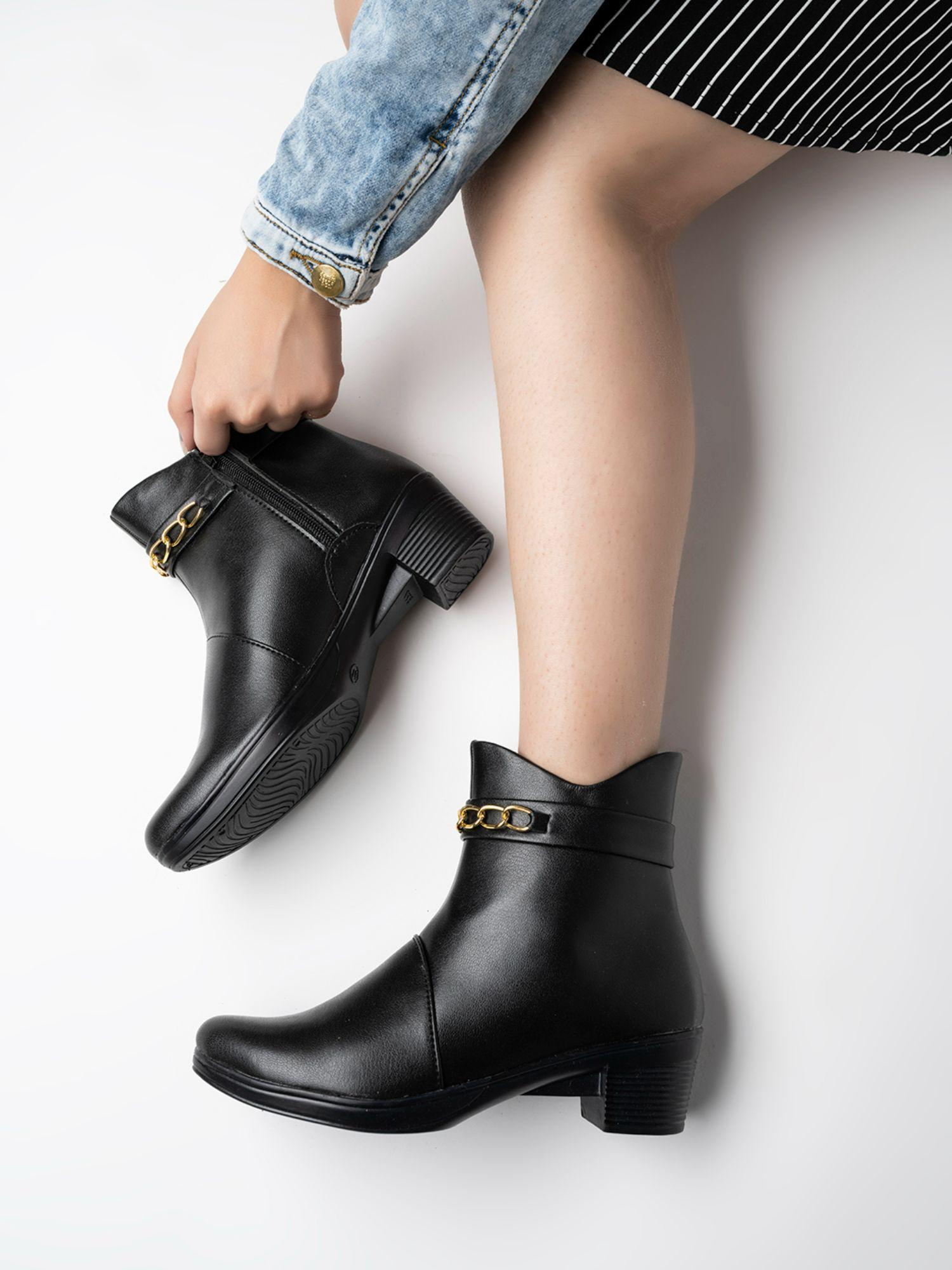 elegant gold chain detailed black boots for girls