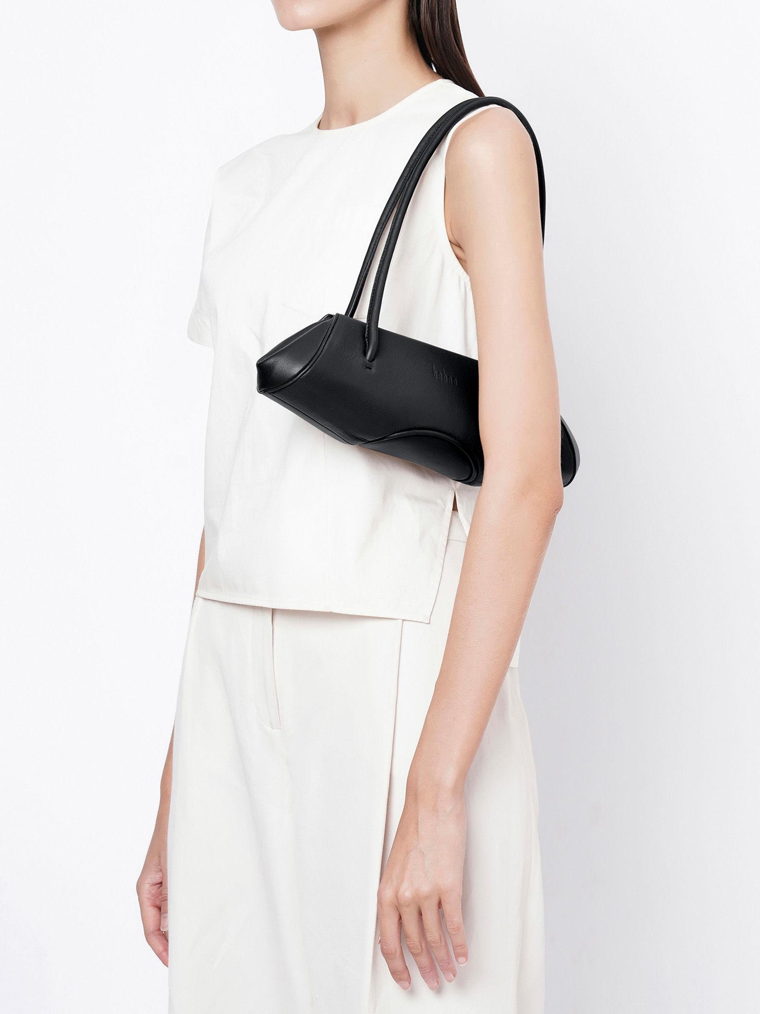 elizabeth baguette mini handbag - black