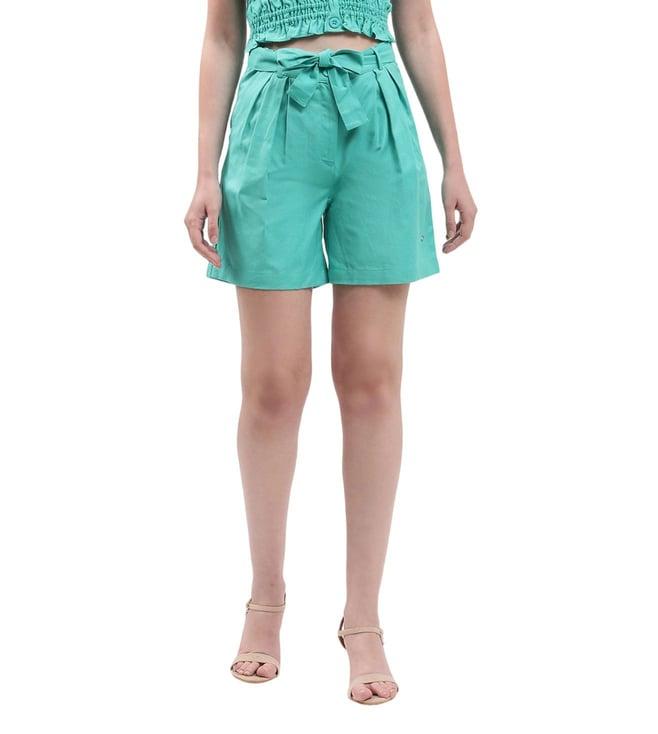 elle green relaxed fit double pleated shorts