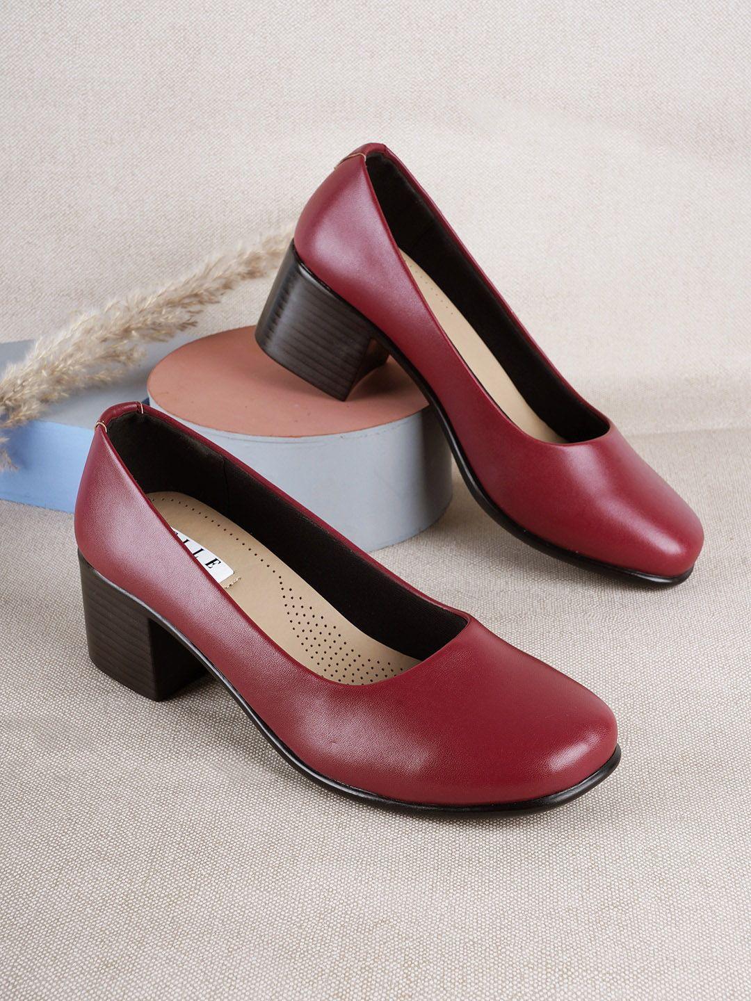 elle round toe block pumps