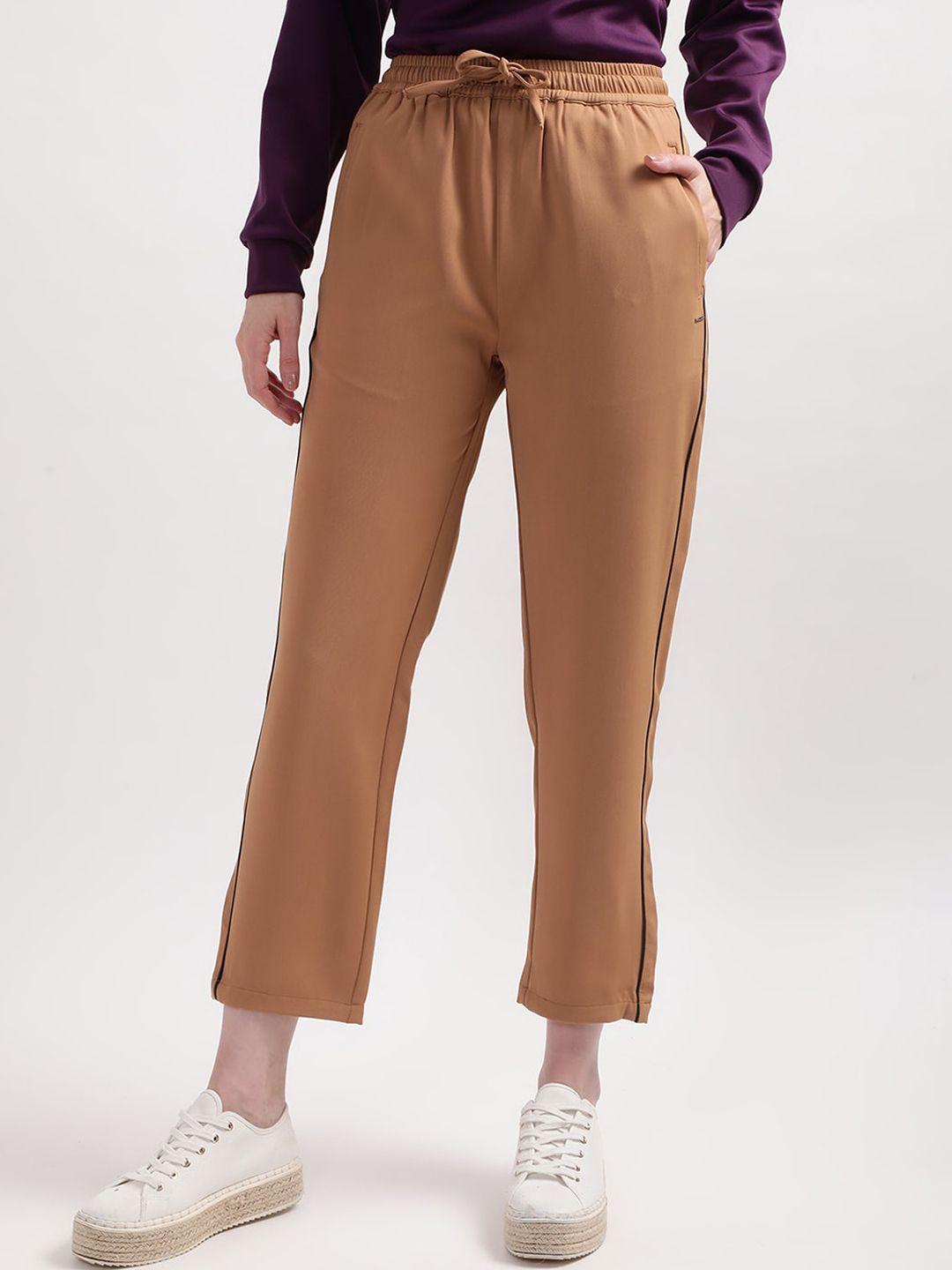 elle women brown solid regular fit cropped trousers