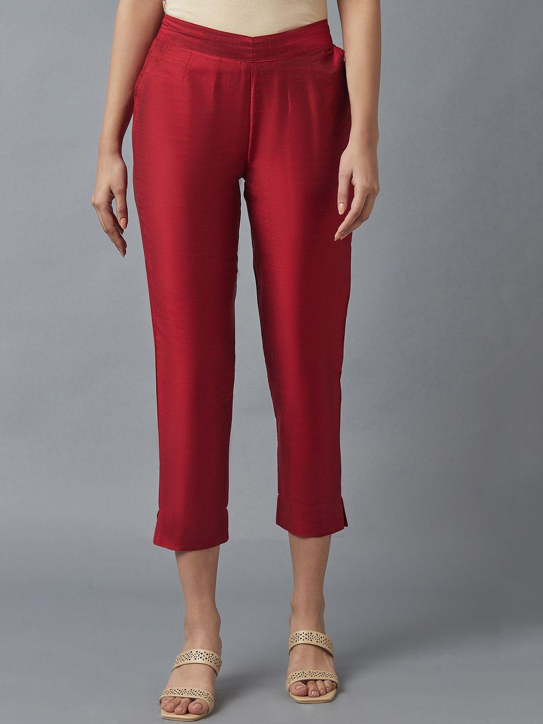 elleven women red regular fit cropped trousers