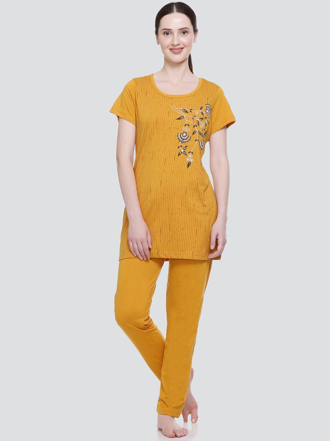 elpida floral printed round neck t-shirt & pyjama
