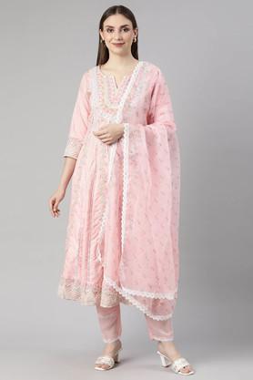 embellished calf length cotton woven women's kurta set - baby pink