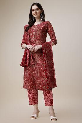 embellished calf length cotton woven women's kurta set - red