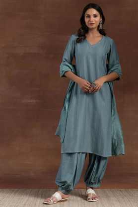 embellished calf length silk blend woven women's kurta set - grey