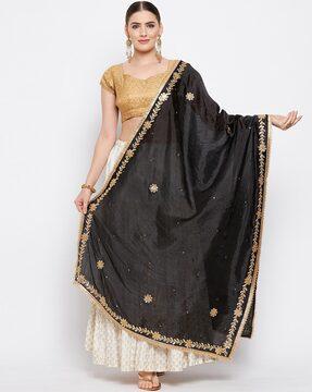 embellished dupatta with contrast border